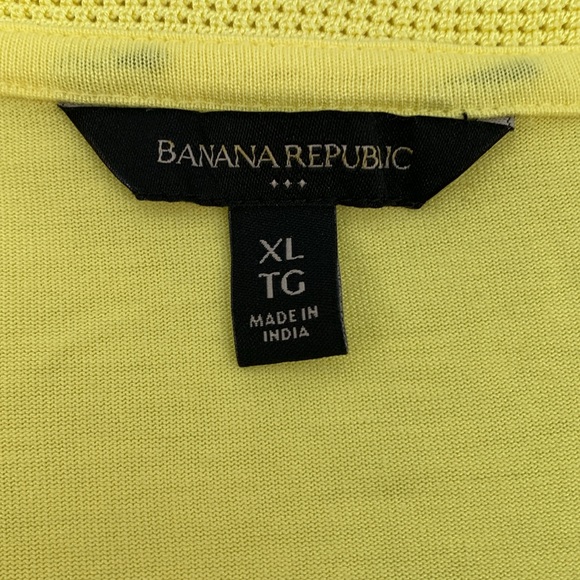 Banana Republic soft short sleeve v-neck top size XL - Picture 4 of 9